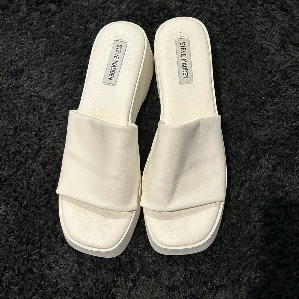 Steve Madden White sandals with Square-Toe Design - Picture 6 of 9